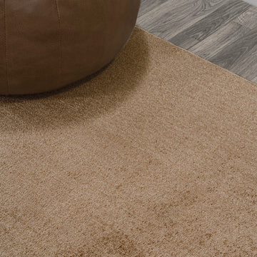 Twyla Classic Solid Low-Pile Machine-Washable Area Rug